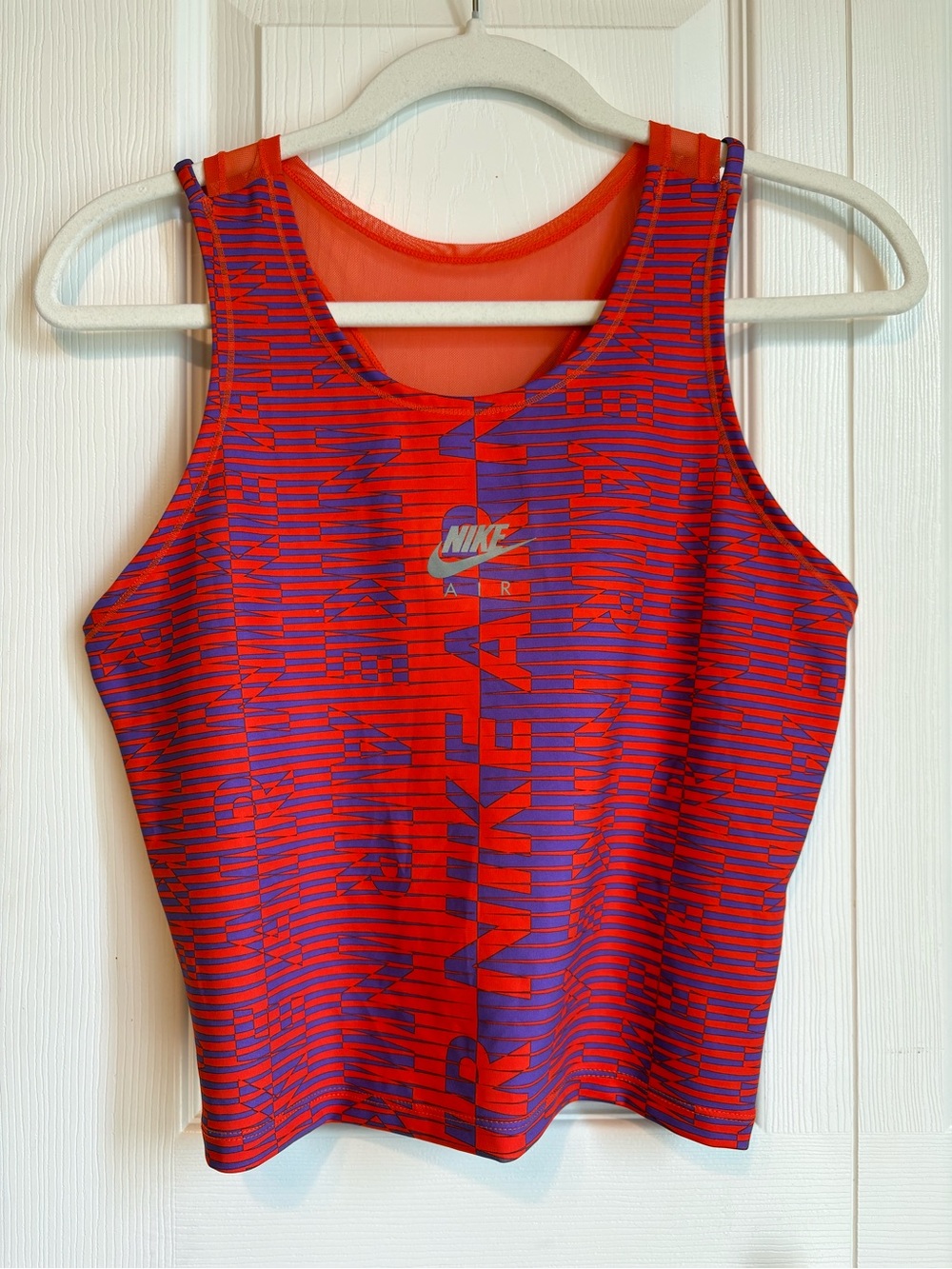 Nike Air Athletic Workout Gym Yoga Tank Vibrant Color Non padded Size Medium